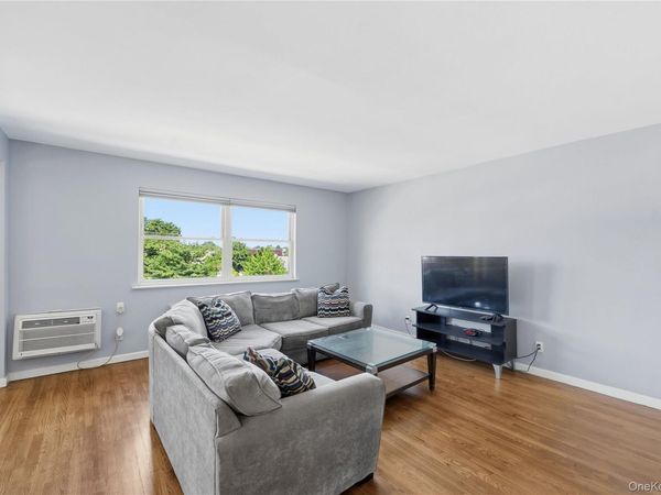 59-17 Kissena Boulevard, Unit 3FL, Flushing, NY 11355