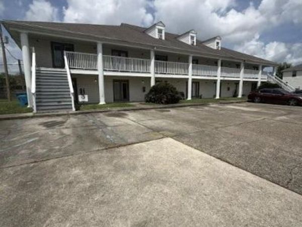 76 CARRIAGE Lane , Unit 3, Destrehan, LA 70047