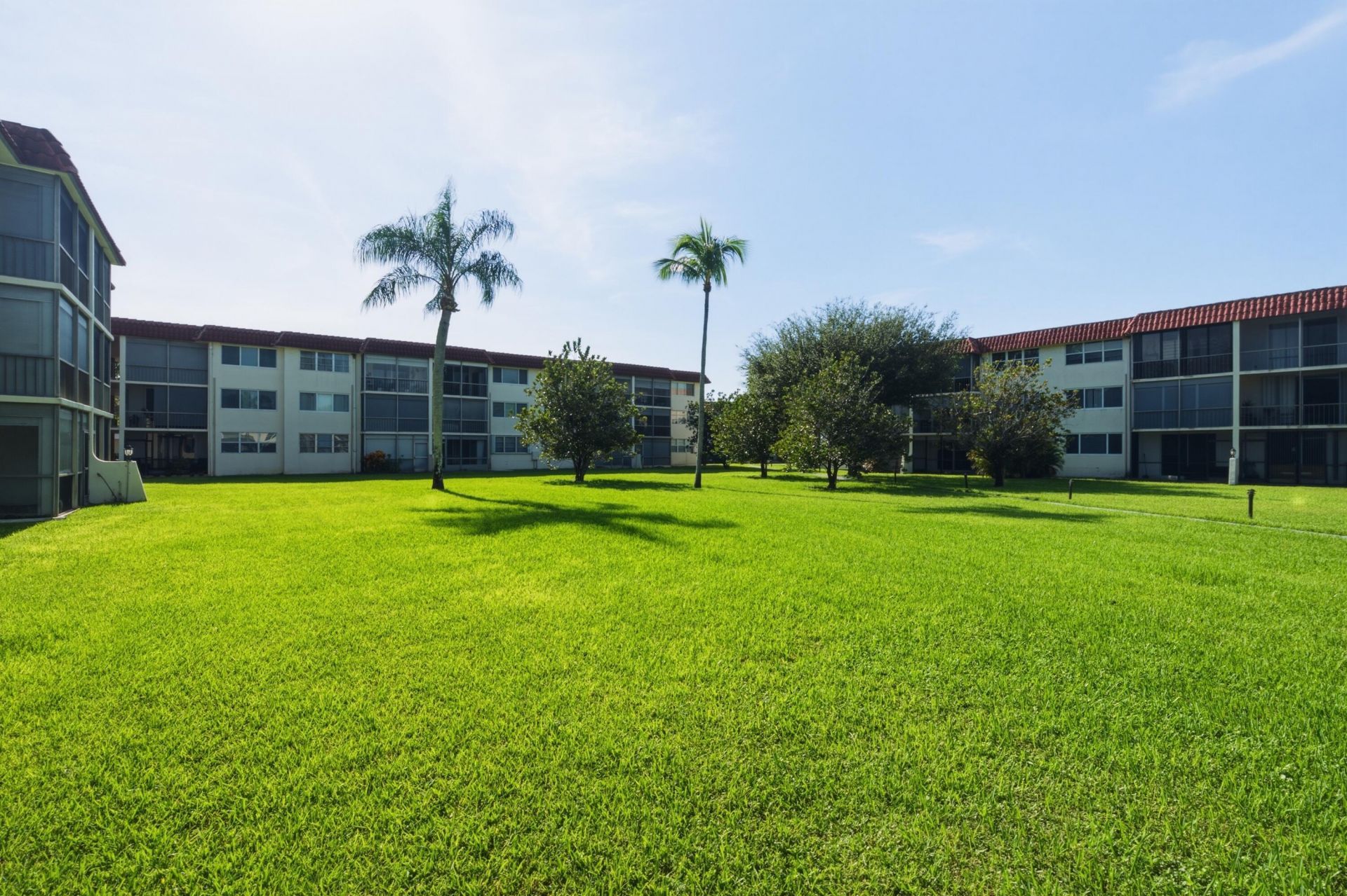 9420 S Hollybrook Lake Drive, Unit 304, Pembroke Pines, FL 33025 Photo