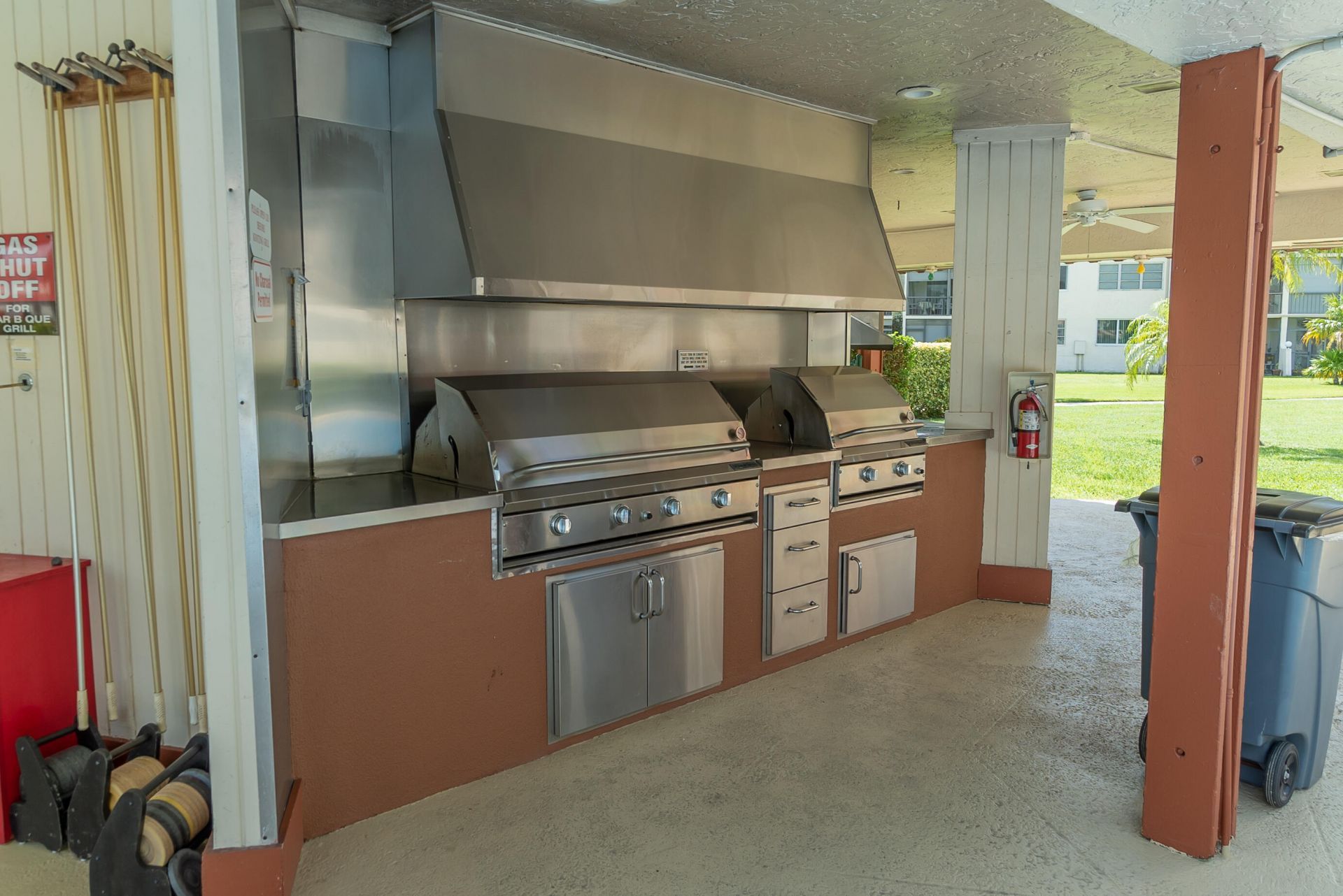 9420 S Hollybrook Lake Drive, Unit 304, Pembroke Pines, FL 33025 Photo
