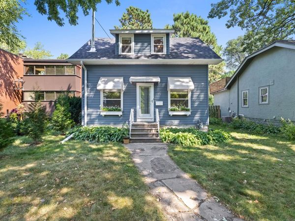 15 Sheridan Avenue S, Minneapolis, MN 55405