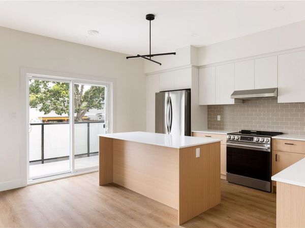 913 Dale St , Unit #1, Saanich, BC V8X 2V9