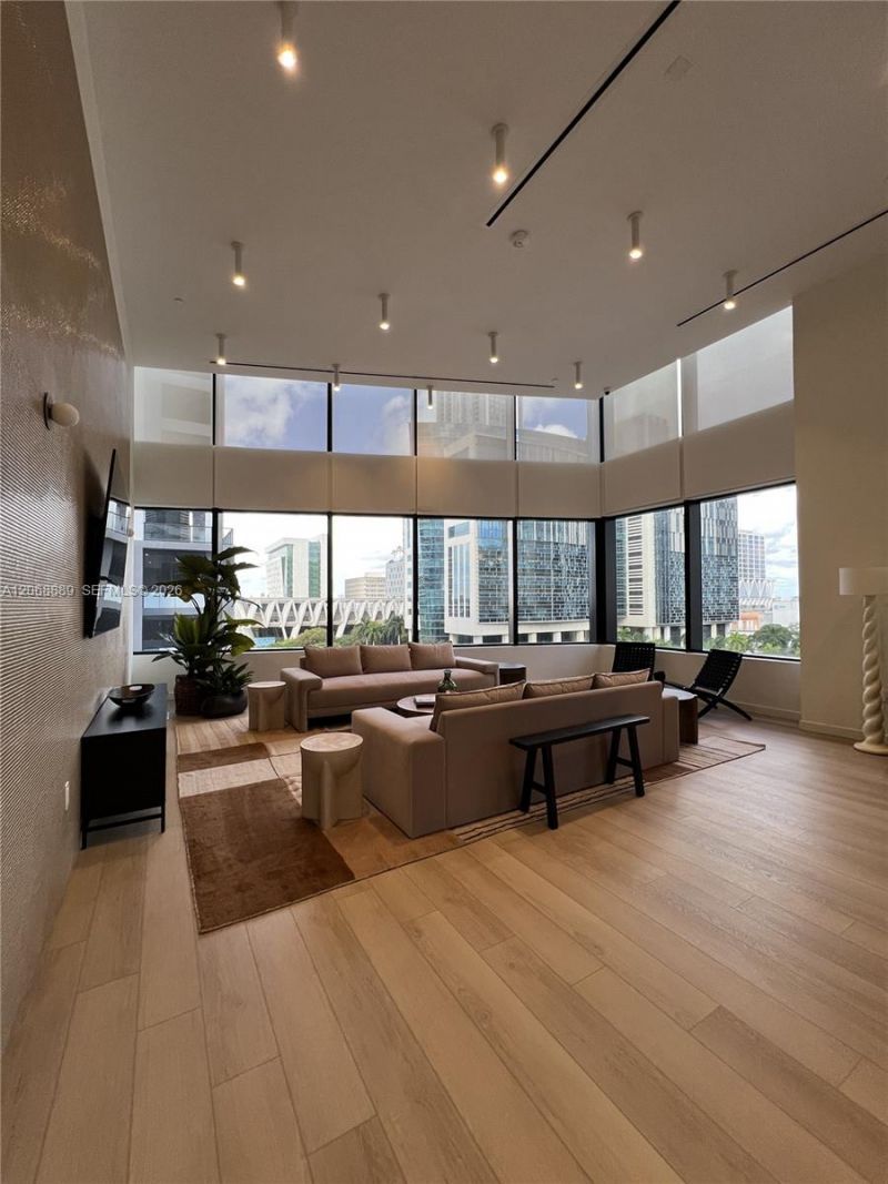 225 N Miami Ave , Unit 1702, Miami, FL 33128 Photo