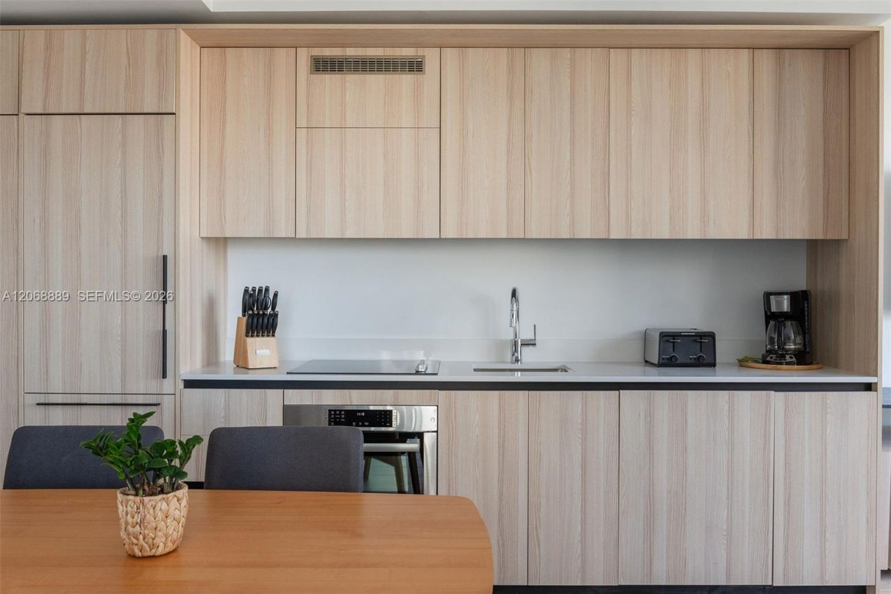 225 N Miami Ave , Unit 1702, Miami, FL 33128 Photo