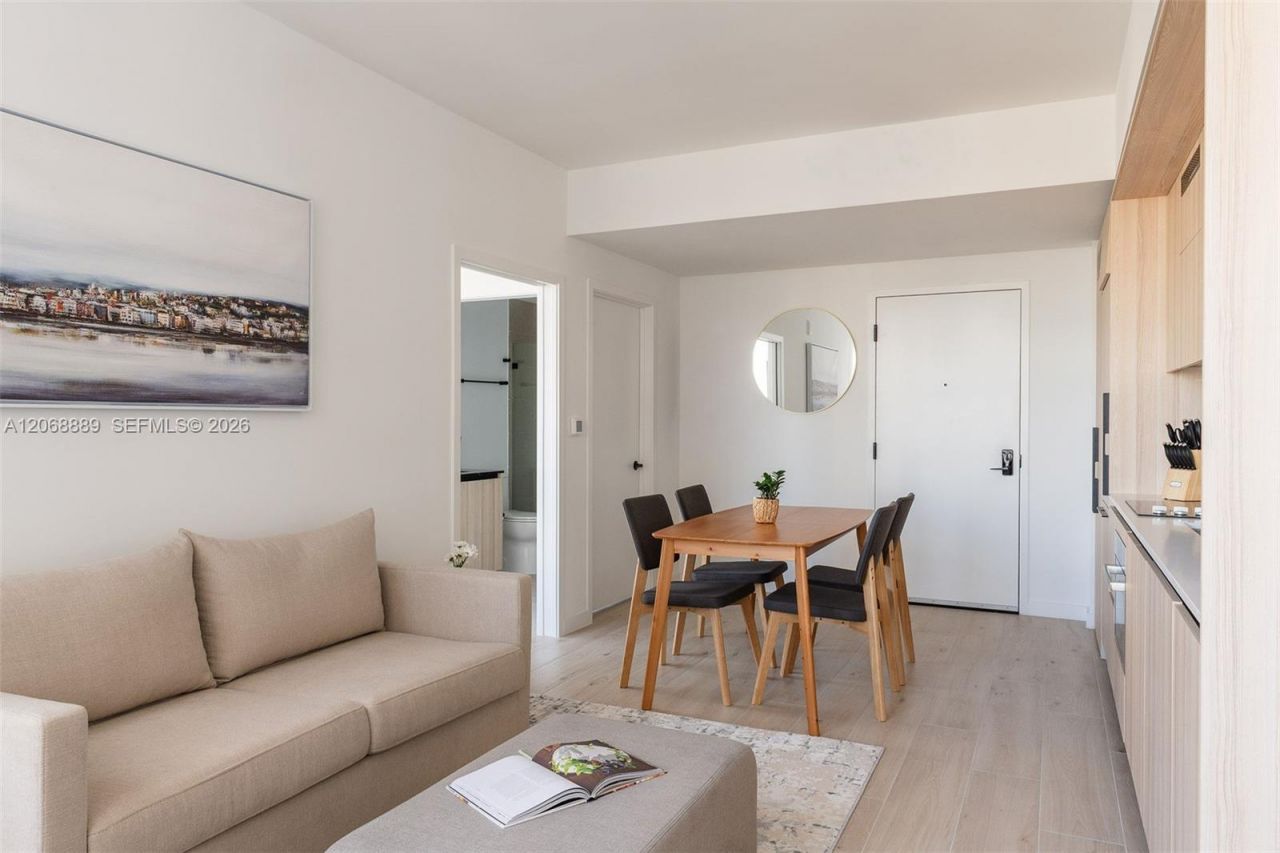 225 N Miami Ave , Unit 1702, Miami, FL 33128 Photo