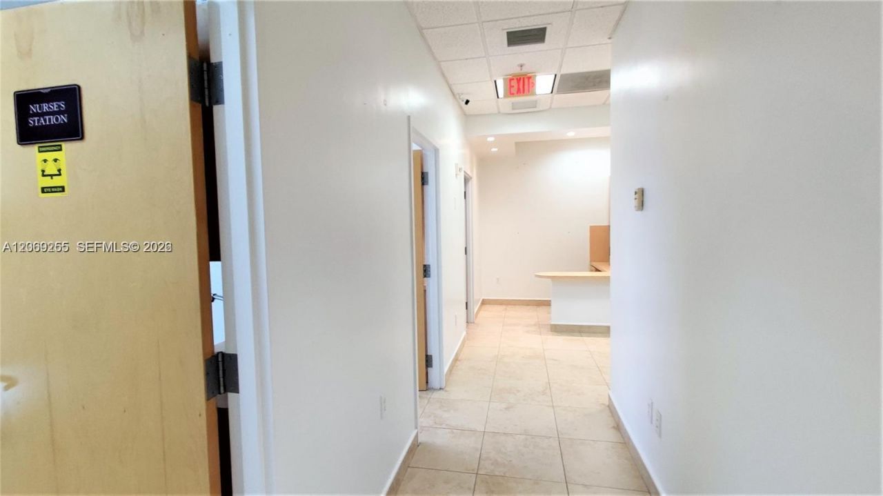 925 NE 30th Ter , Unit 300, Homestead, FL 33033 Photo