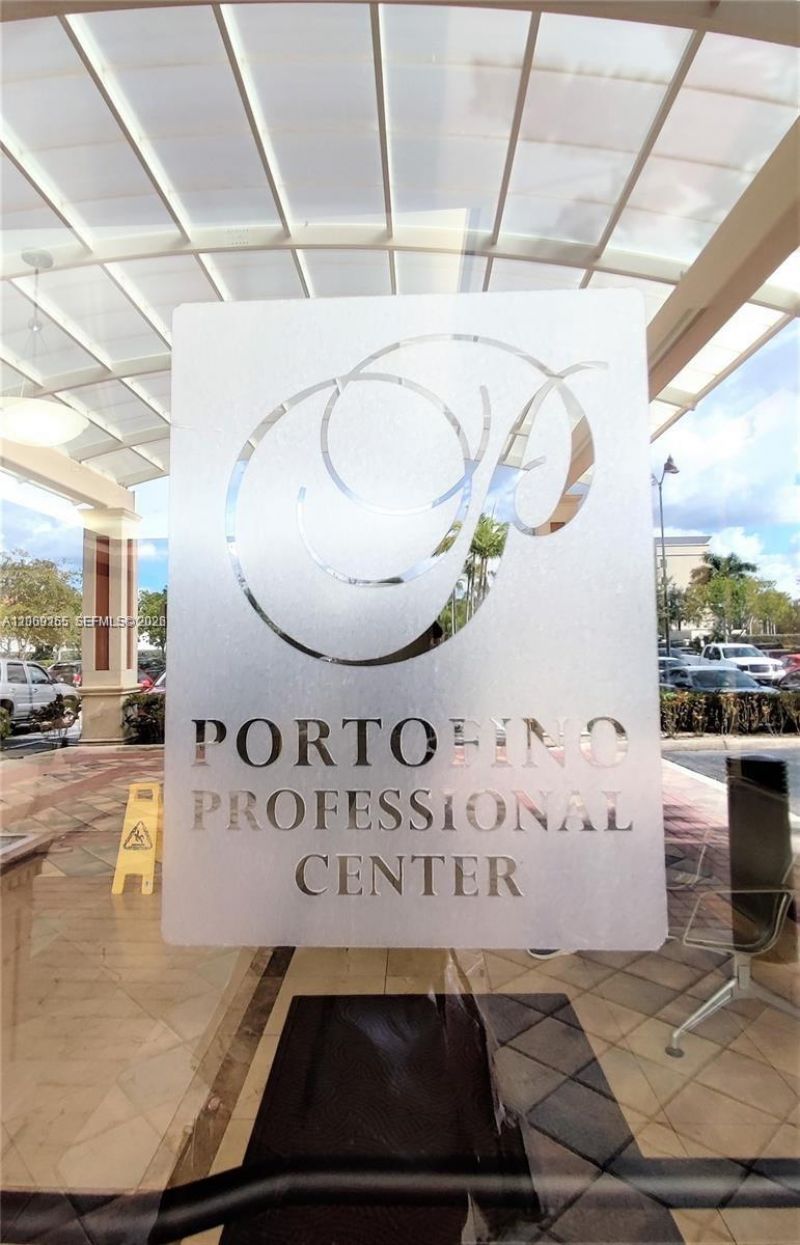925 NE 30th Ter , Unit 300, Homestead, FL 33033 Photo