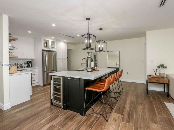 16509 Fox Den Ct , Miami Lakes, FL 33014