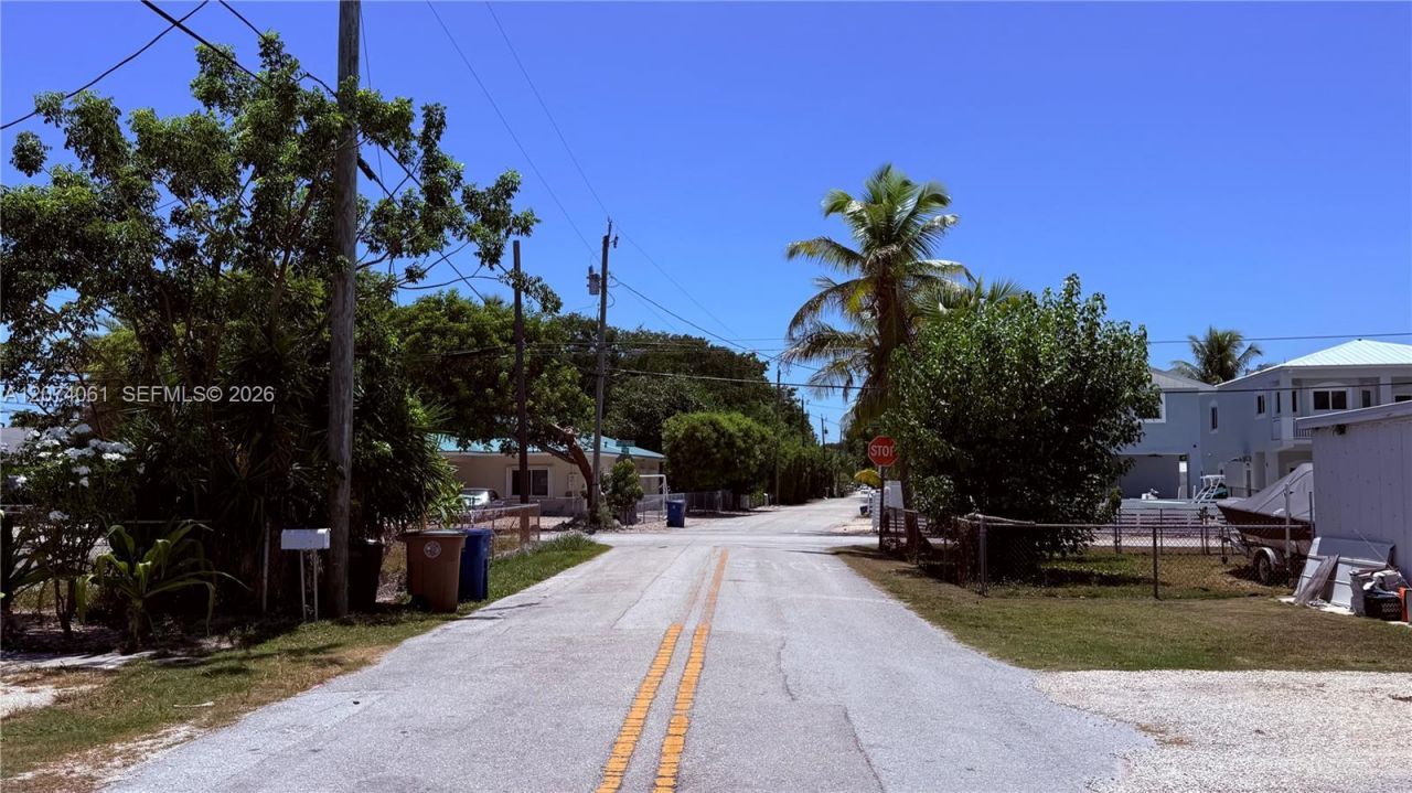 38 Silver Springs Dr , Key Largo, FL 33037 Photo