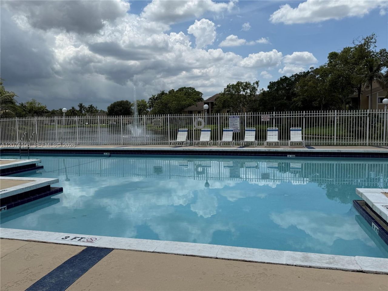 9454 S Palm Cir S , Unit 9454, Pembroke Pines, FL 33025 Photo