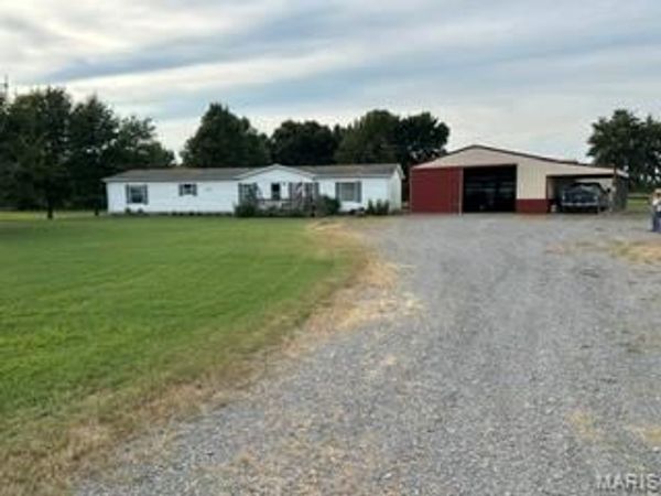524 Southcreek Road , Sikeston, MO 63801