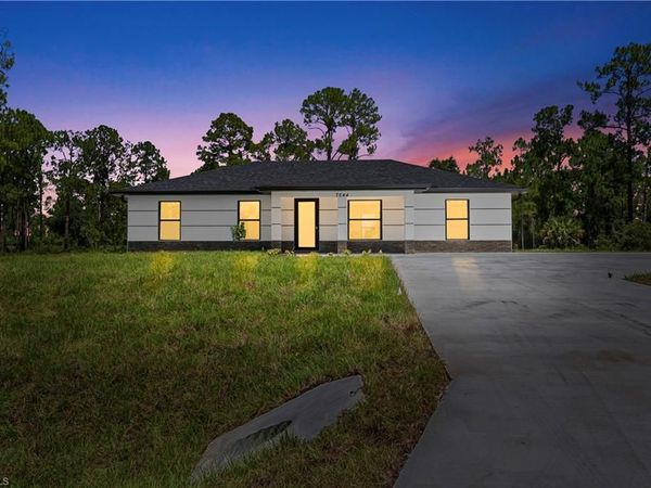 7644 19th TER , LABELLE, FL 33935