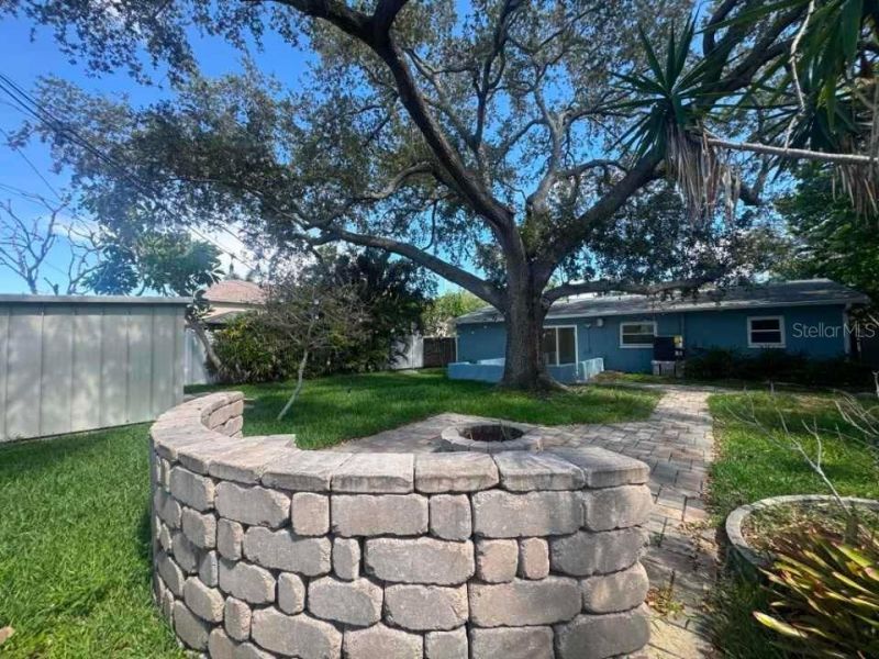 1865 Nebraska Avenue Ne, Saint Petersburg, FL 33703 Photo