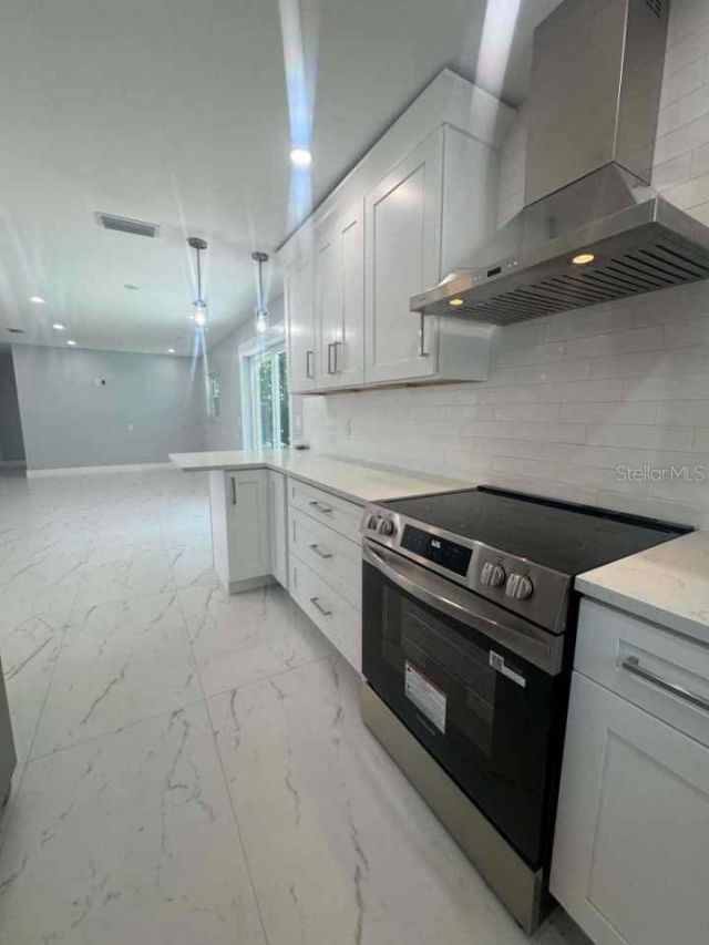 1865 Nebraska Avenue Ne, Saint Petersburg, FL 33703 Photo