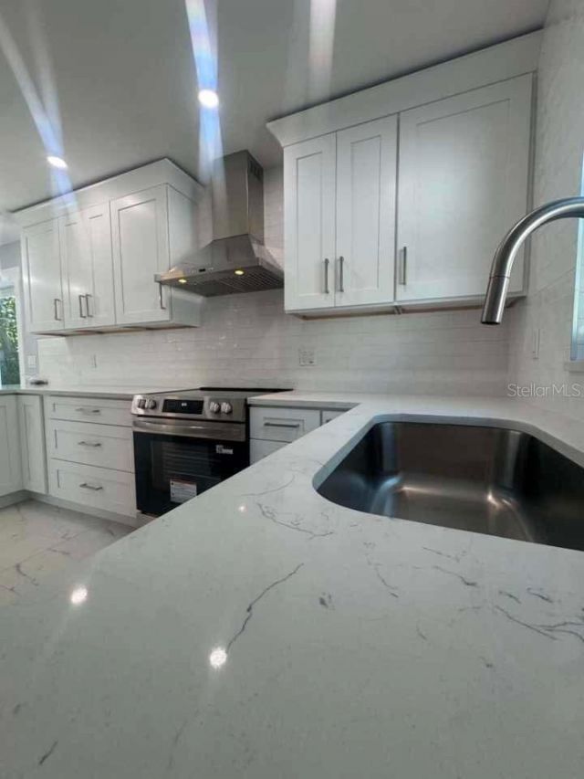 1865 Nebraska Avenue Ne, Saint Petersburg, FL 33703 Photo