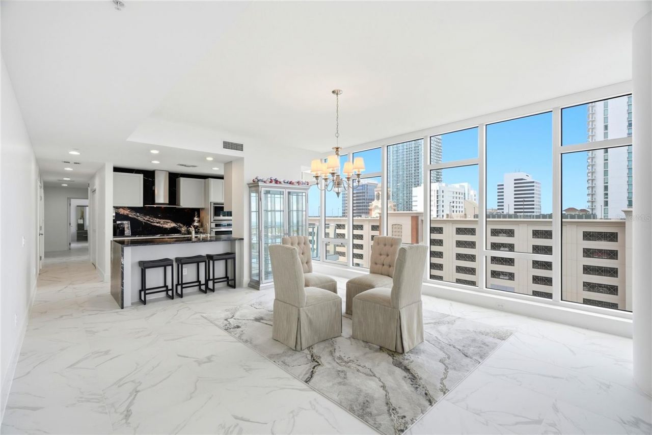 175 1st Street S, Unit 1008, Saint Petersburg, FL 33701 Photo