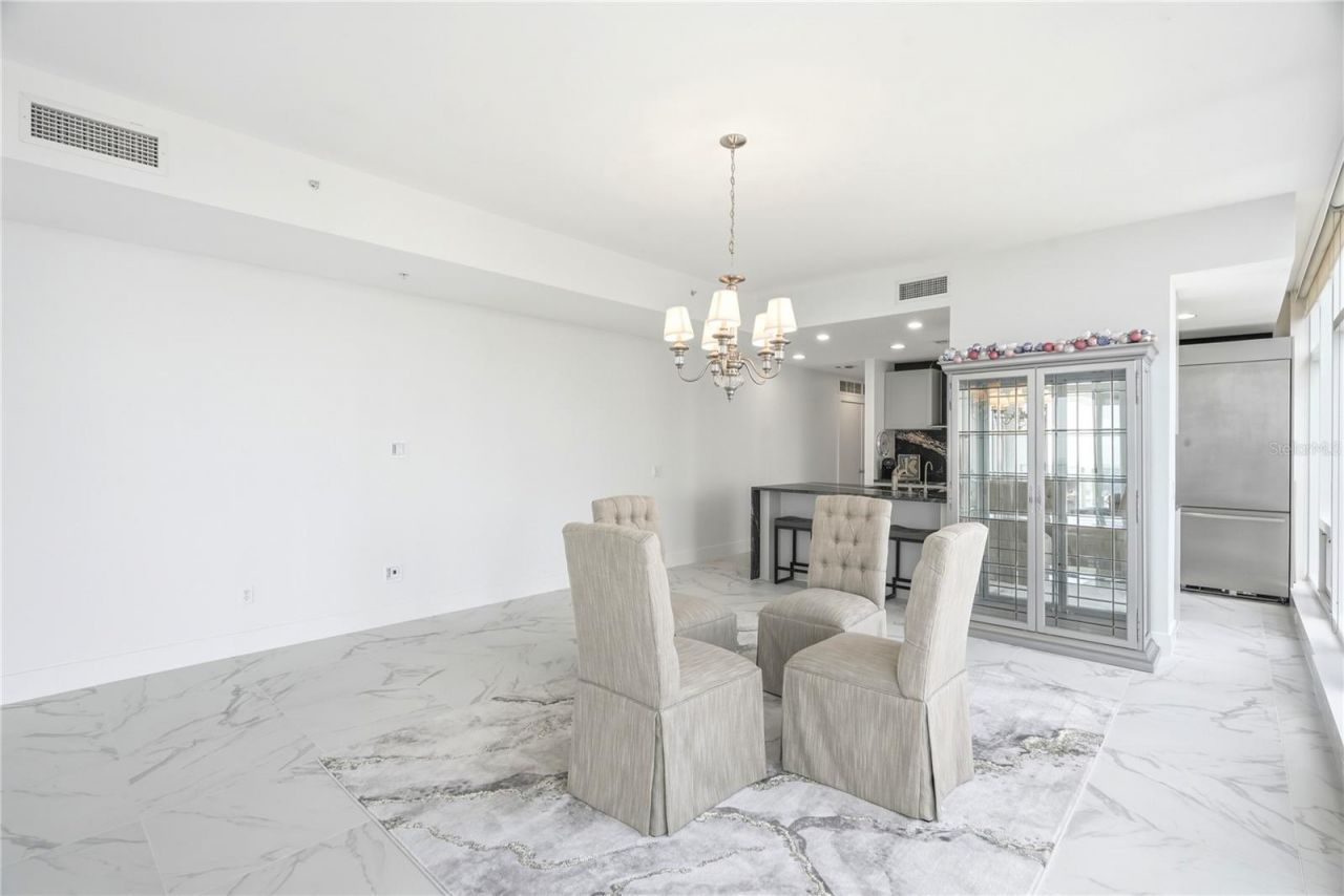 175 1st Street S, Unit 1008, Saint Petersburg, FL 33701 Photo