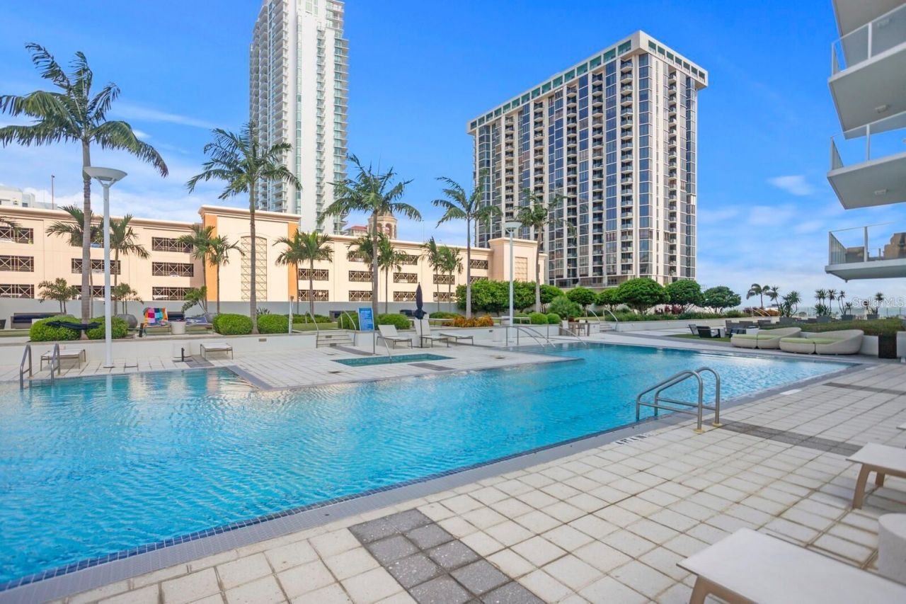 175 1st Street S, Unit 1008, Saint Petersburg, FL 33701 Photo