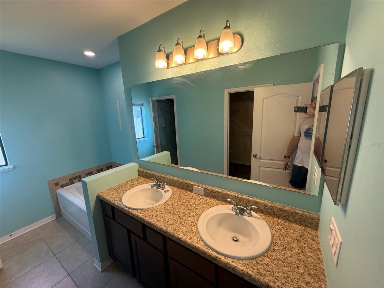 3920 Willow Walk Drive , Palmetto, FL 34221 Photo