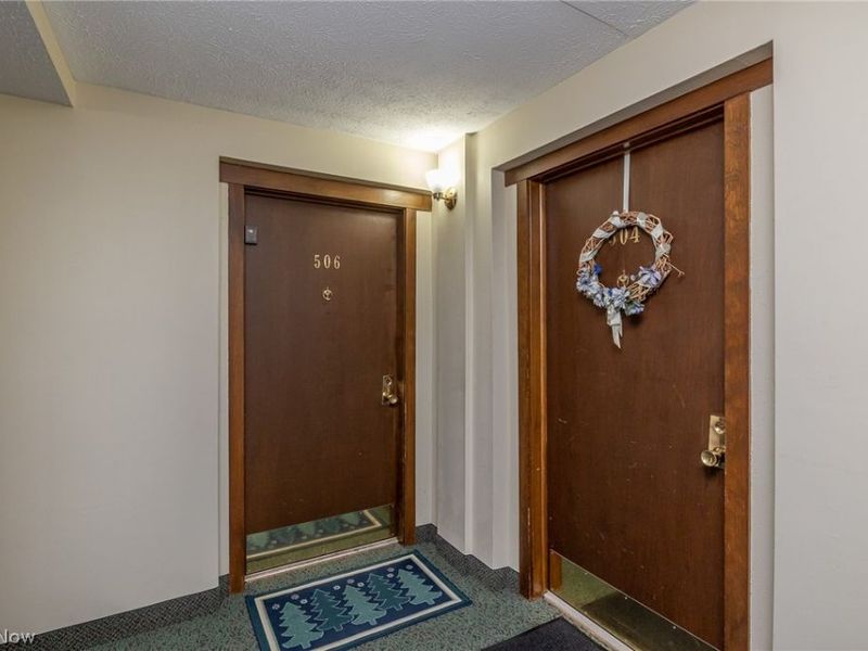 50 S Rocky River, Unit 506, Berea, OH 44017 Photo 2