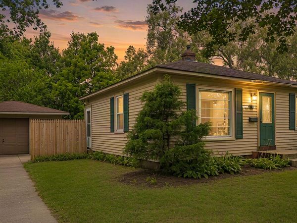 4229 Colby Avenue SW, Wyoming, MI 49509