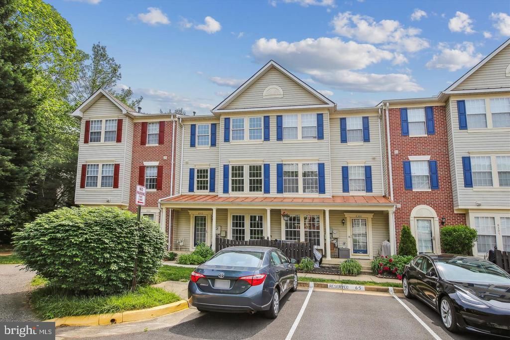8303 Duck Hawk Way, Unit 66, Lorton, VA 22079 Main Photo