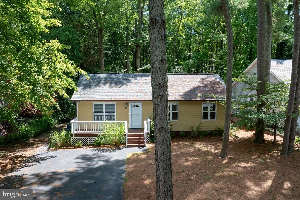 38 FAIRWAY LANE, BERLIN, MD 21811