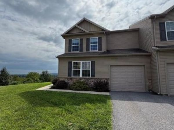 8464 HAMILTON STREET, HUMMELSTOWN, PA 17036