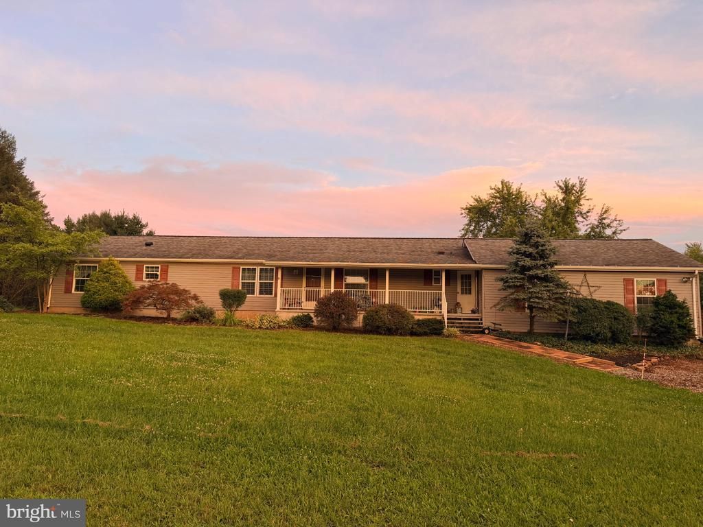 4782 E BERLIN RD , THOMASVILLE, PA 17364