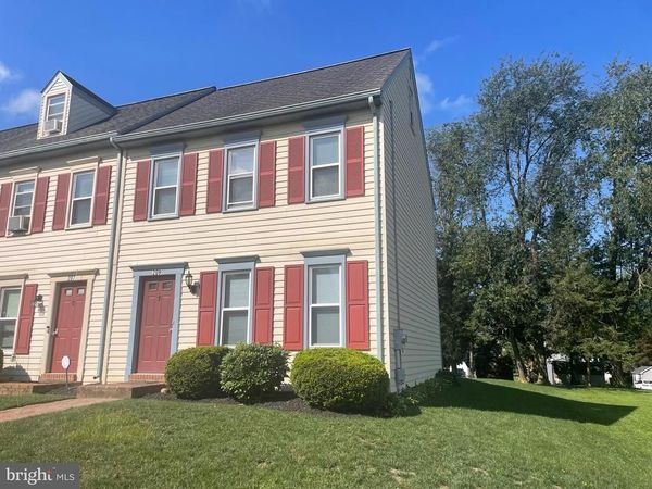 209 CROSS KEYS DRIVE, STRASBURG, PA 17579