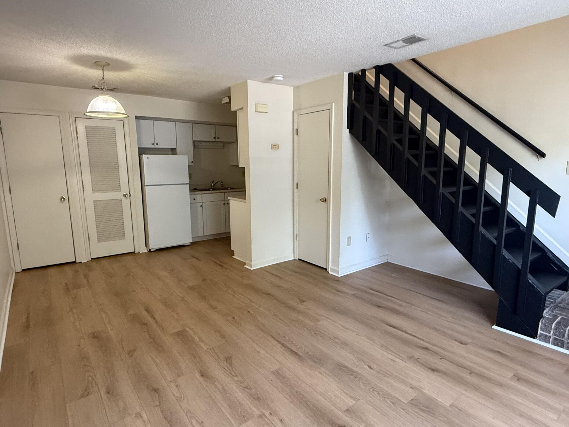2494 Etiwan Photo 11