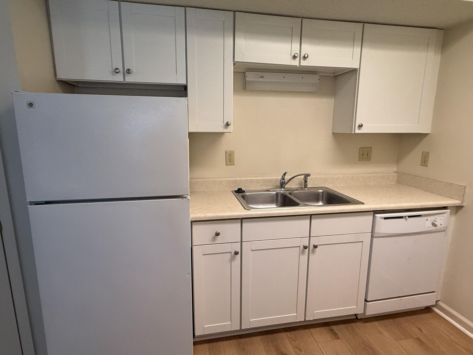 2494 Etiwan Photo 16