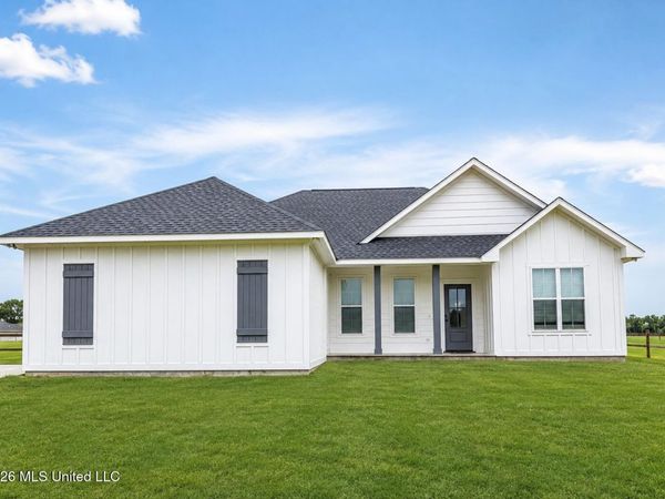 40 Theodore Drive, Poplarville, MS 39470