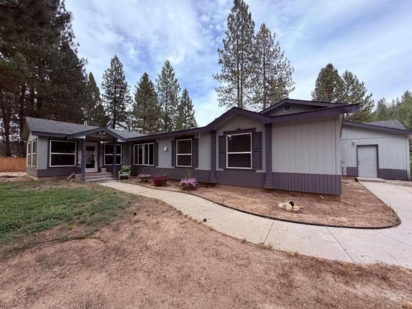 15 Mountain Meadow Rd., Idaho City, ID 83631