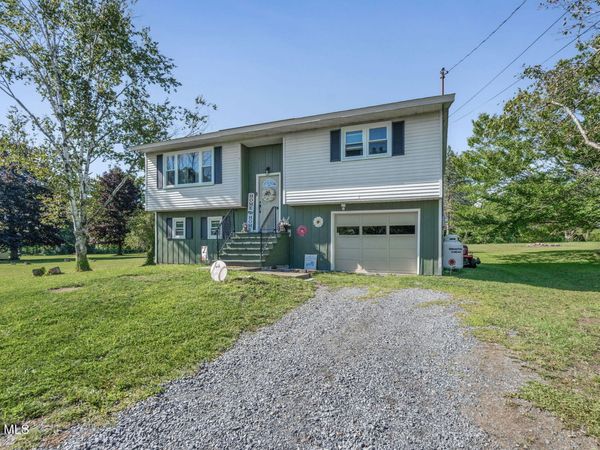 1399 Kania Road, Amsterdam, NY 12010