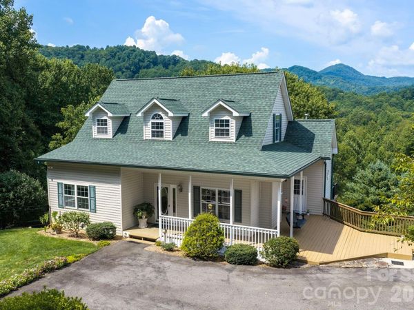 92 S Lindon Cove Road, Candler, NC 28715