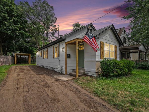 2856 Longstreet Avenue SW, Wyoming, MI 49509