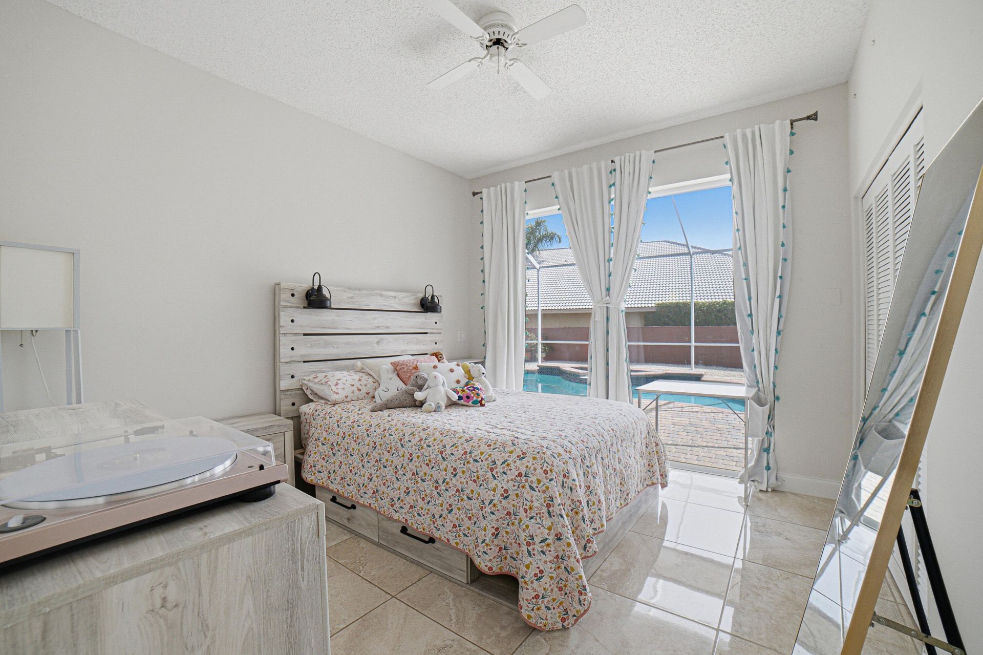 10599 Saint Thomas Drive, Boca Raton, FL 33498 Photo