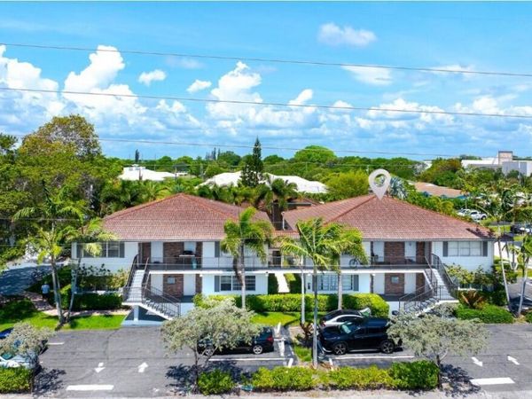 601 SW 2ND Avenue, Unit 5, Boca Raton, FL 33432