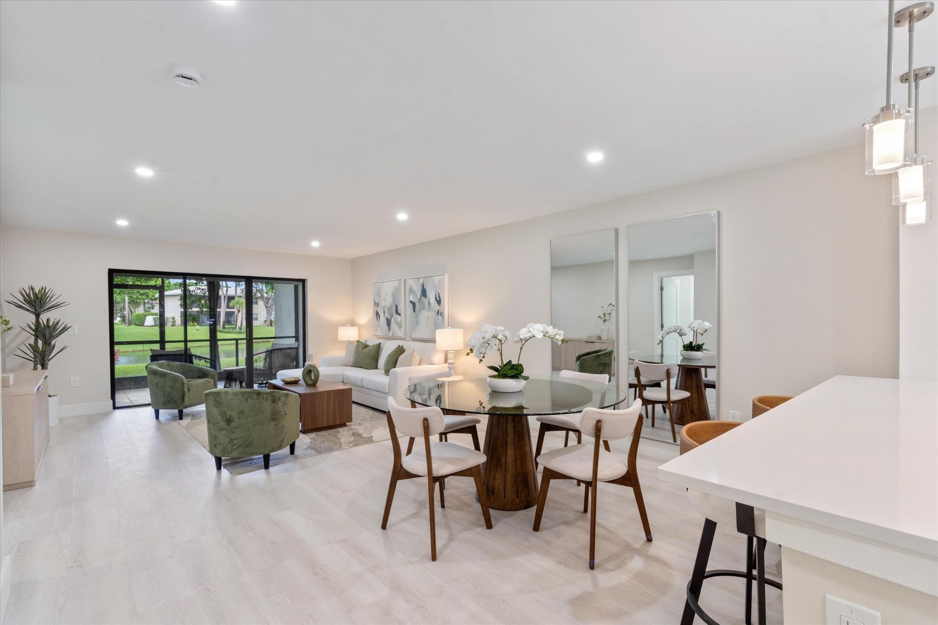 31 Stratford Lane W, Unit A, Boynton Beach, FL 33436 Photo