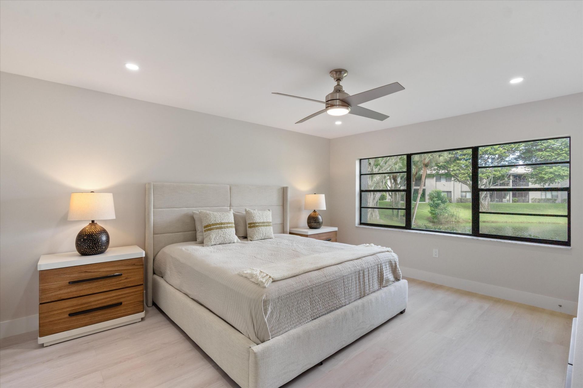31 Stratford Lane W, Unit A, Boynton Beach, FL 33436 Photo