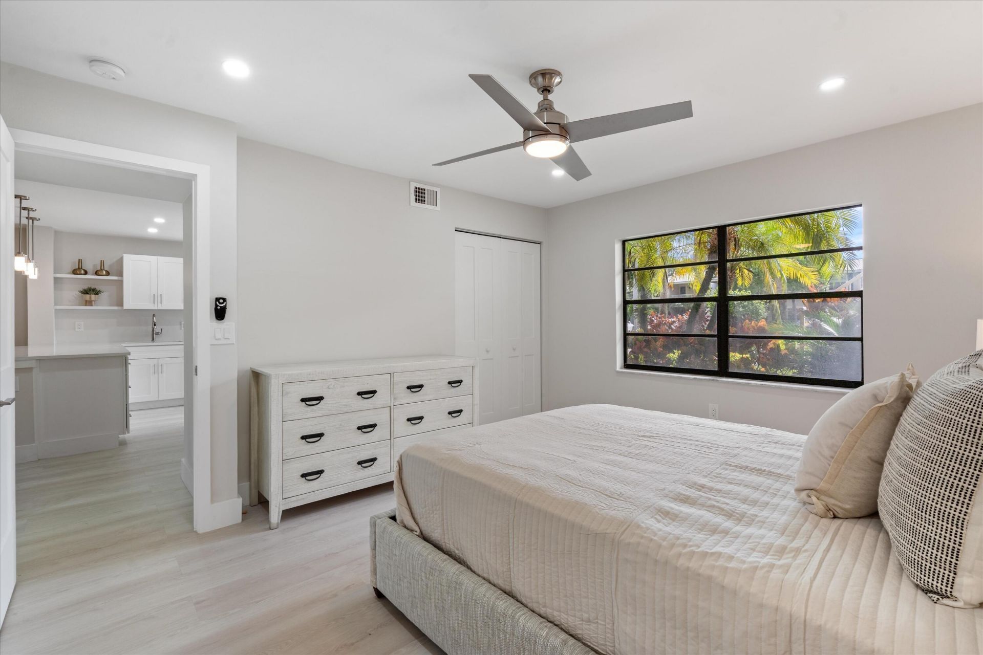 31 Stratford Lane W, Unit A, Boynton Beach, FL 33436 Photo