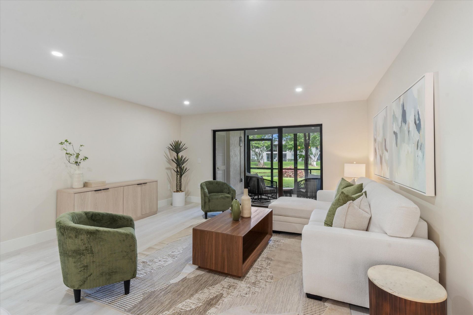 31 Stratford Lane W, Unit A, Boynton Beach, FL 33436 Photo
