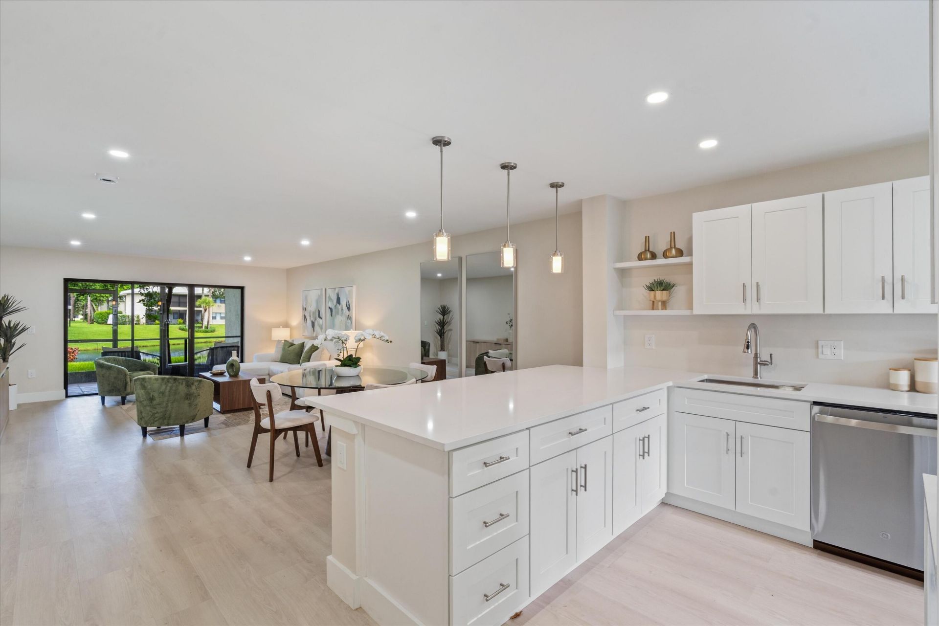 31 Stratford Lane W, Unit A, Boynton Beach, FL 33436 Photo