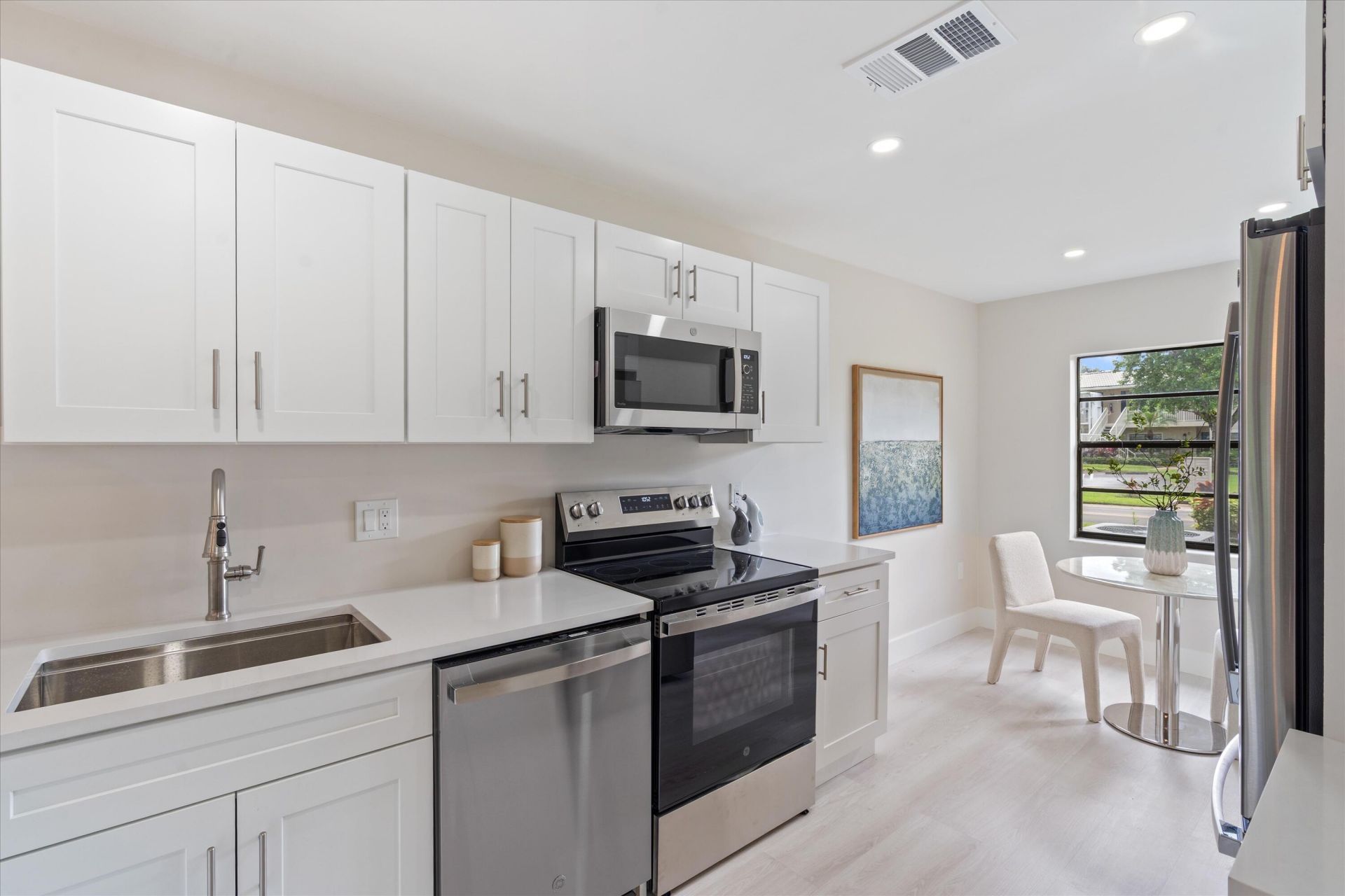 31 Stratford Lane W, Unit A, Boynton Beach, FL 33436 Photo