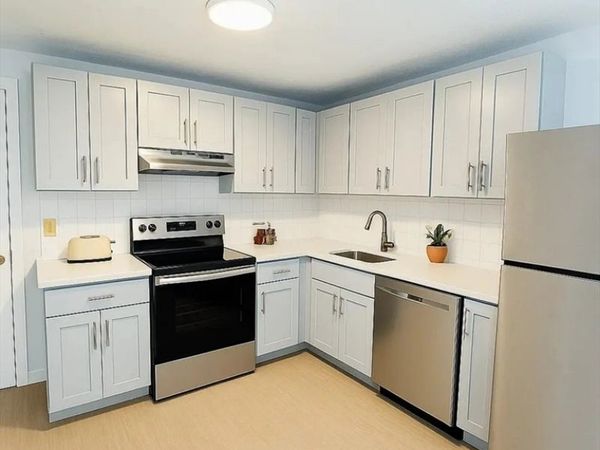 1671 Main Street, Unit 7, Leicester, MA 01524