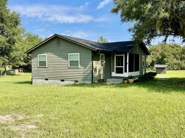 137 HILL Street, Hawthorne, FL 32640