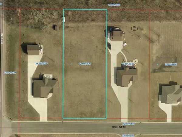 1005 Birch Avenue NE, Montgomery, MN 56069