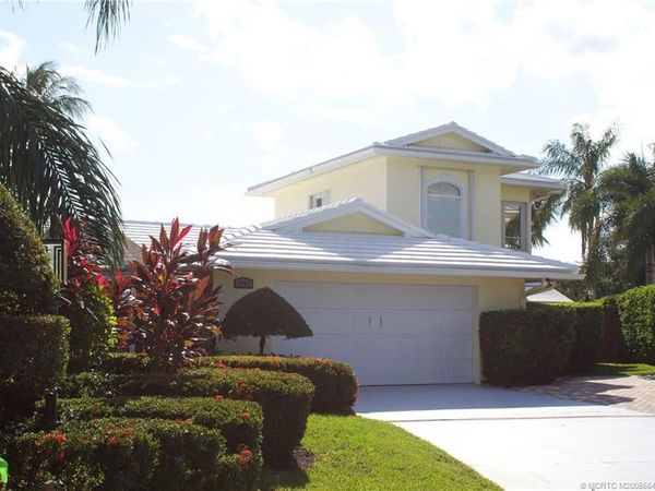 2744 NW Howard Creek Lane , Stuart, FL 34994