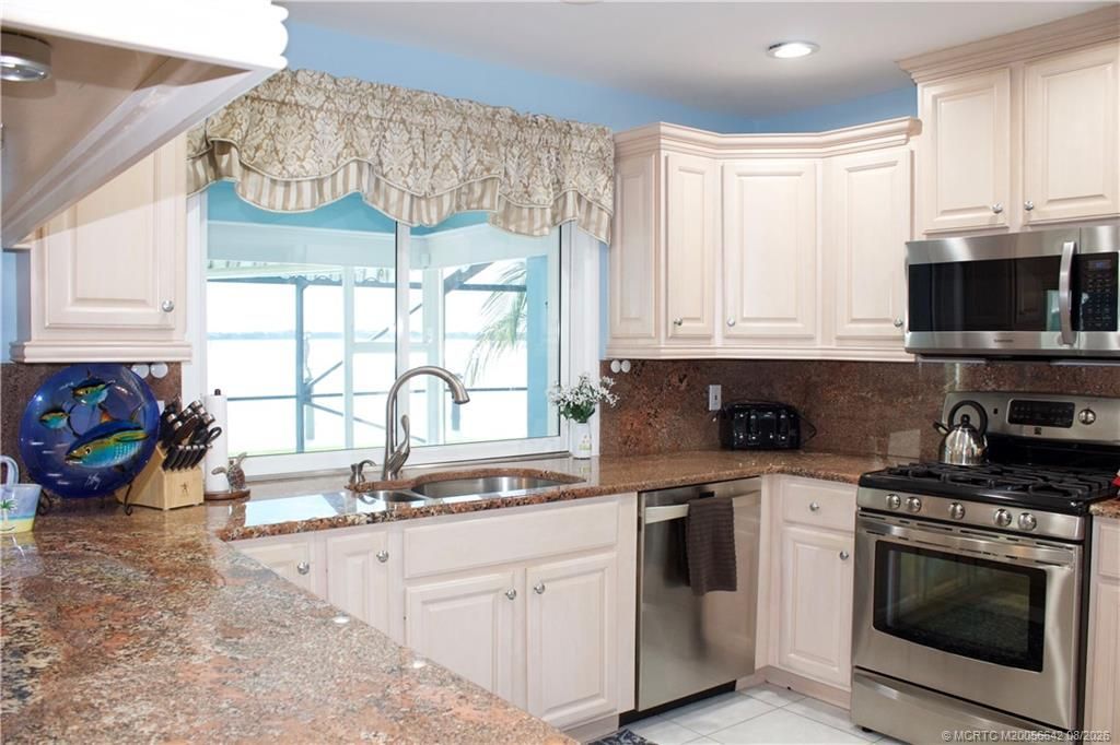 2744 NW Howard Creek Lane , Stuart, FL 34994 Photo